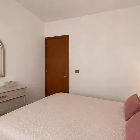 公寓 Affittasardegna-casa Dei Pini 斯廷蒂诺